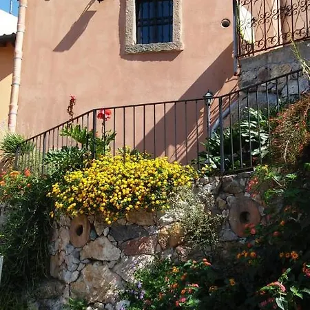 Casa Vacanza La Rocca Forza d'Agro Exterior photo