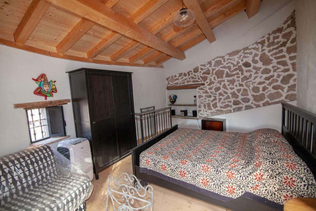 Casa La Rocca Holiday home Forza d'Agro
