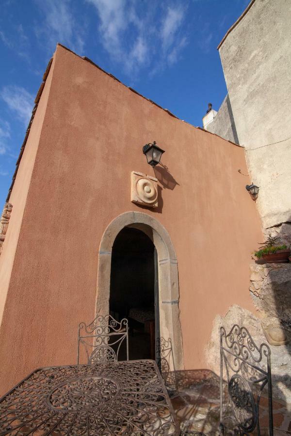 Casa La Rocca Forza d'Agro